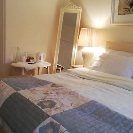 The Vee Guest Accommodation Waterford Exteriör bild