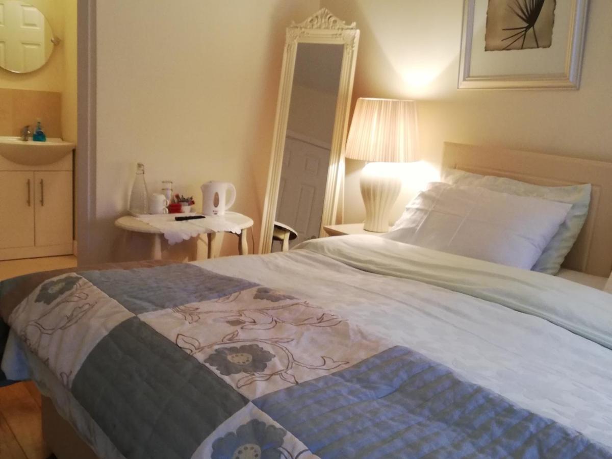The Vee Guest Accommodation Waterford Exteriör bild