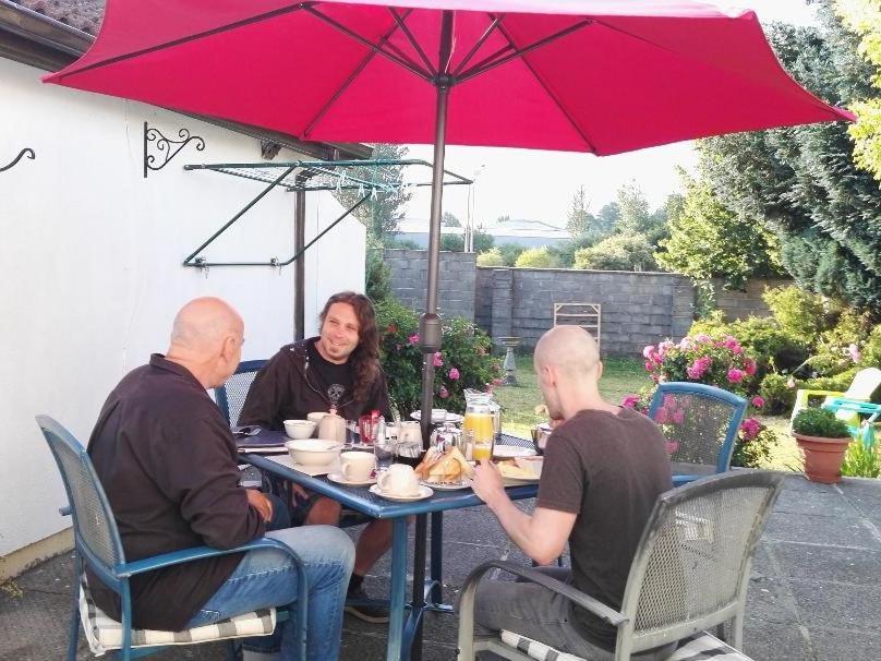 The Vee Guest Accommodation Waterford Exteriör bild